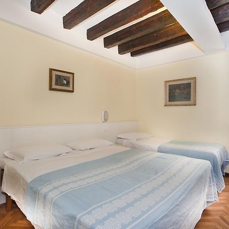 Hotel San Fantin Venedig Værelse billede